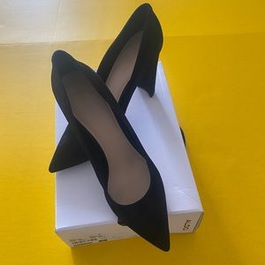 Aldo Black Suede Chunky Pumps Size 10